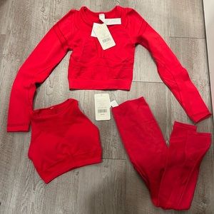 NWT Fabletics Red Long Sleeve Crop Top, High-Neck Sport Bra & Leggings Set (XS)